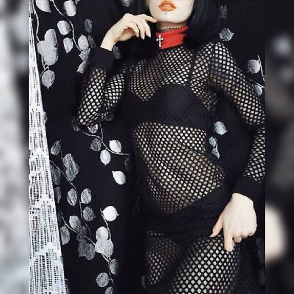 DISTURBIA Enmeshed Midi Dress Red Collar 4 NWOT - Picture 10 of 13
